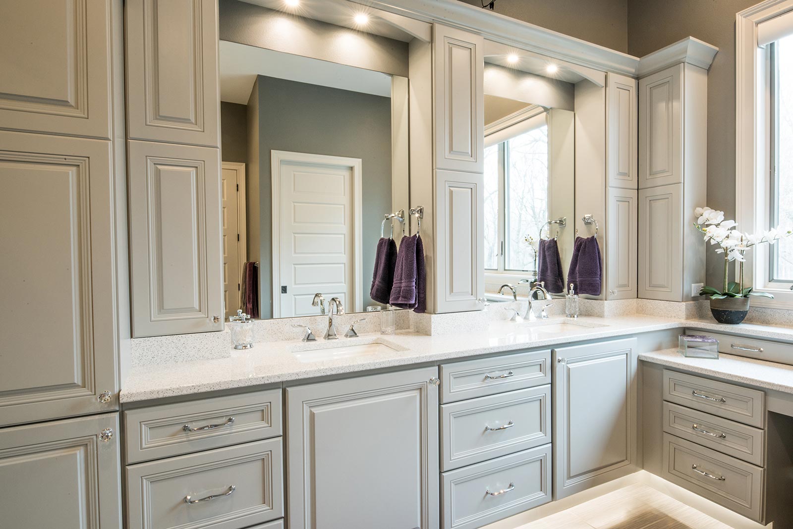 savoy master bath double vanity